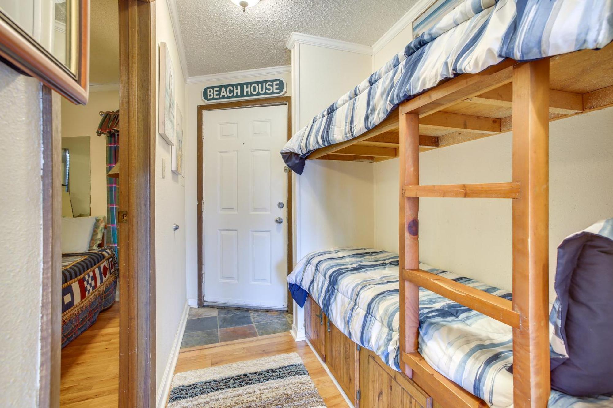 Galveston Retreat With Balcony And Gulf Views! Apartment Exterior photo
